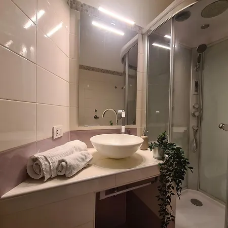 Apartment Red Ripa Boutique Milan